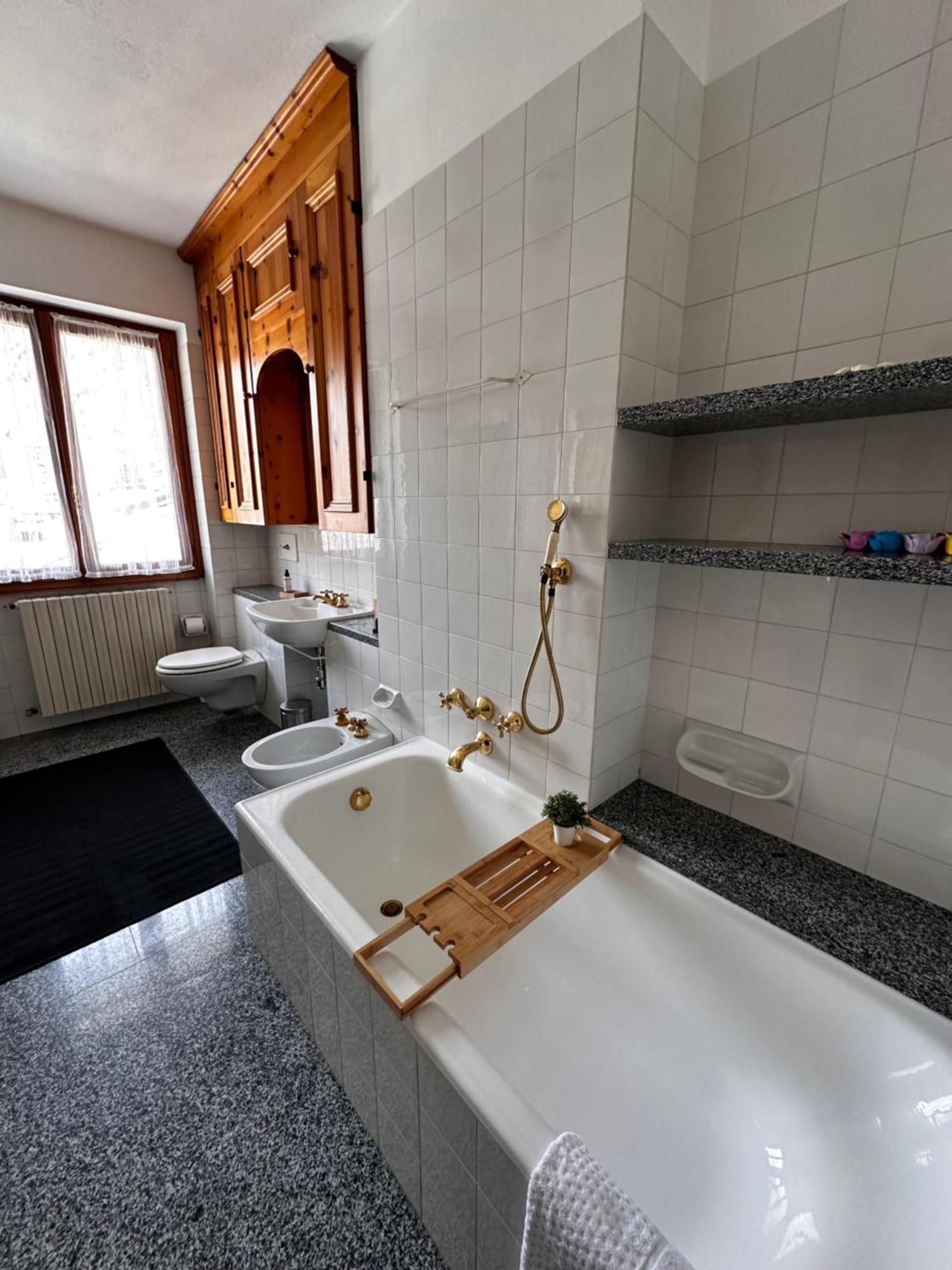 Ampio Appartamento Con Vista “Casa Magro” Tirano Kültér fotó